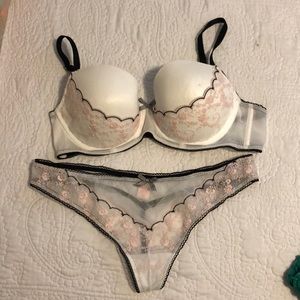 VICTORIA’S SECRET NWOT bra and panty set